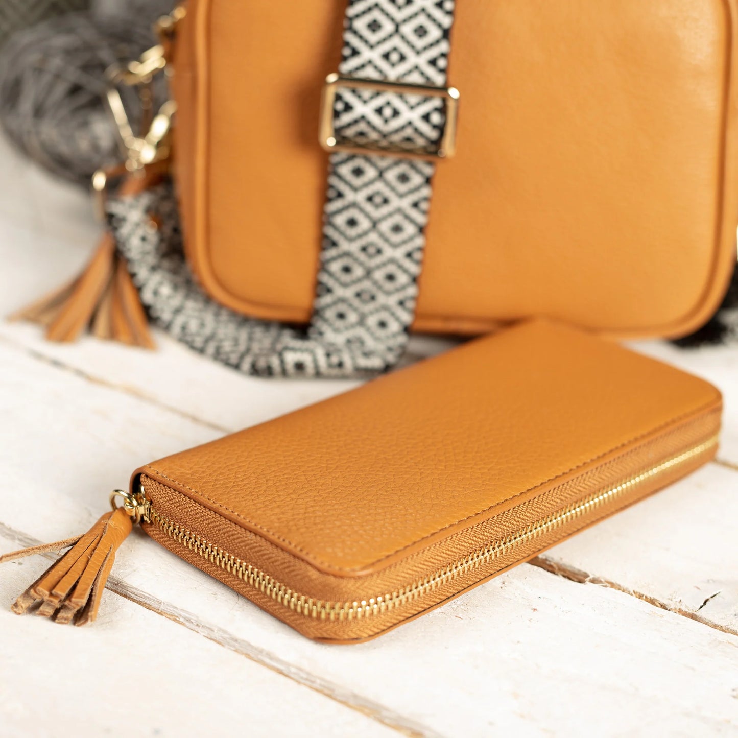 Elie Beaumont Tan Purse